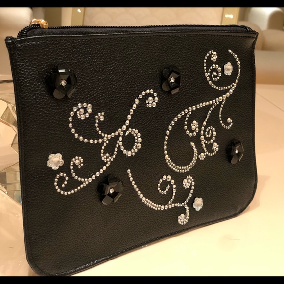 Black Designed Purse - Picture 4 of 6